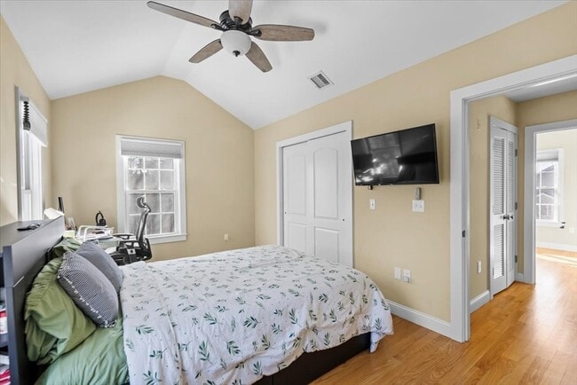 Building Photo - 100 Turtle Brook Rd