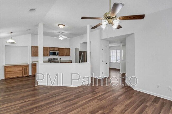 Building Photo - 212 Brookstone Way