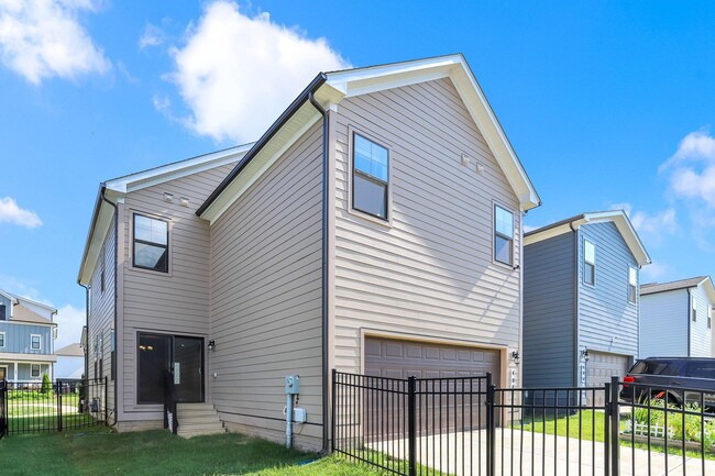 Building Photo - 404 Constellation Ln