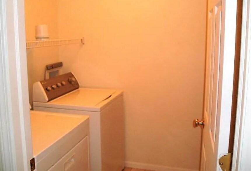 Building Photo - 88 Bridgewater Trl