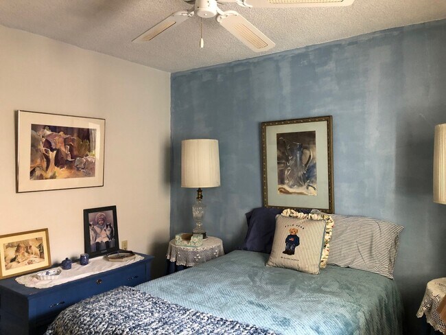 Building Photo - Lovely Home in 45+ Active Adult Community of Leisure World Available May through October 2026!