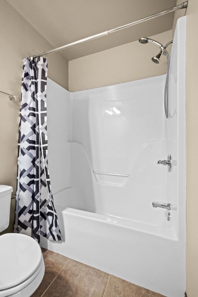 Building Photo - 1270 N Trinity Dr