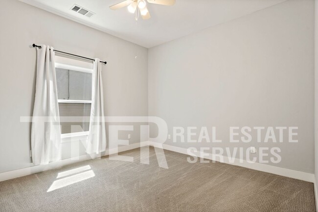 Building Photo - 2711 U St