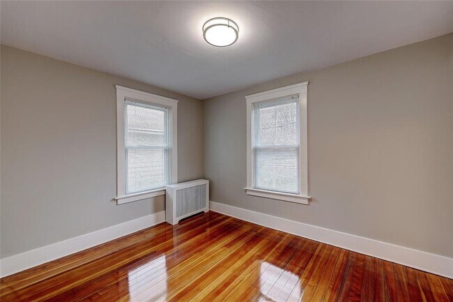 Building Photo - 167 Lafayette St