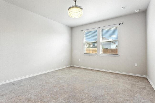 Building Photo - 12104 Cimaizon Dr