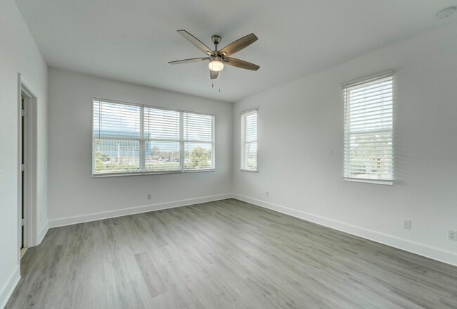 Building Photo - 9075 Kingsmoor Wy