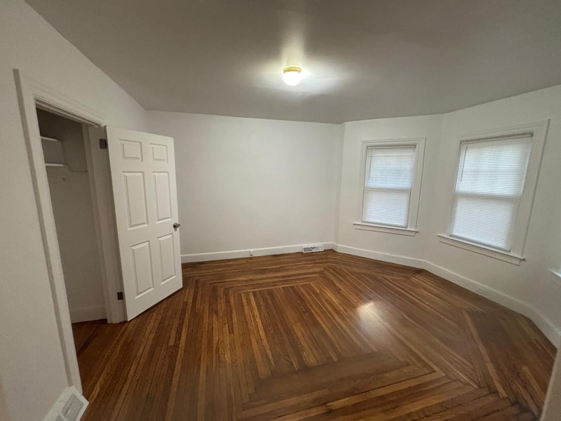 Building Photo - 697 Willett Ave