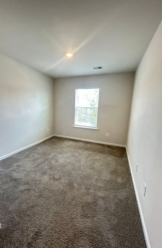 Building Photo - READY FOR YOU IN HARBISON GROVE