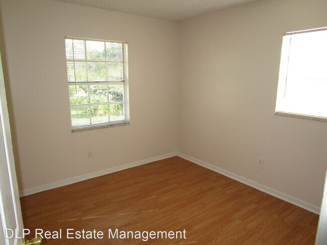 Building Photo - 3 br, 2 bath House - 963 Madison Ave