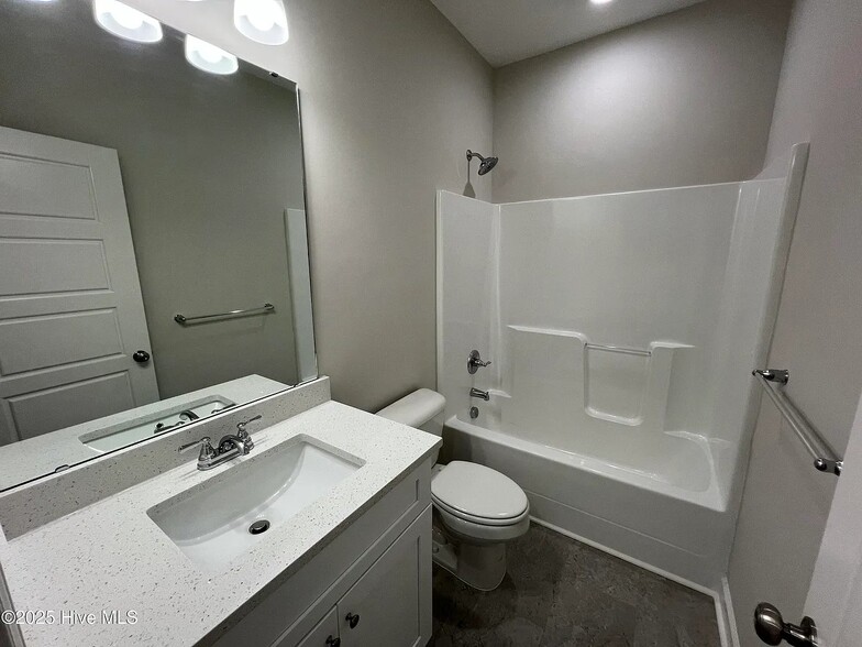 Building Photo - 403 Creeks Edge Dr