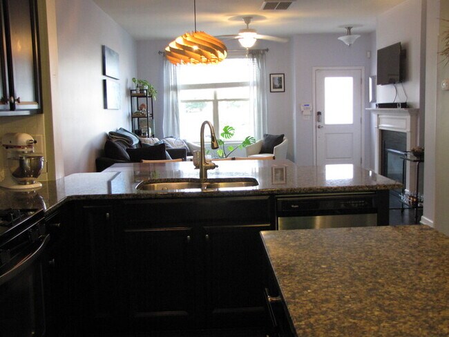 Building Photo - 42 Intuition Cir