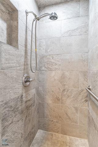 Building Photo - 1926 Richland Dr