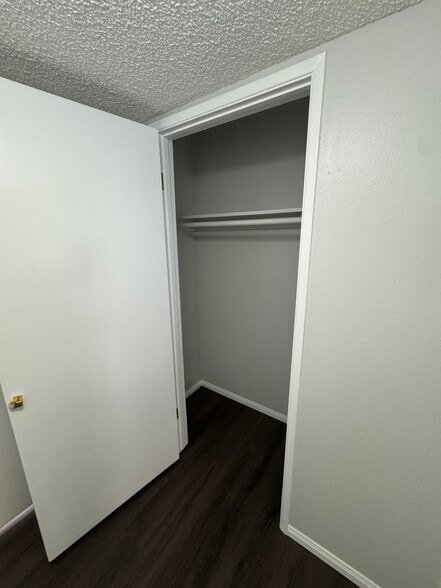 Building Photo - 31505 Lindero Canyon Rd