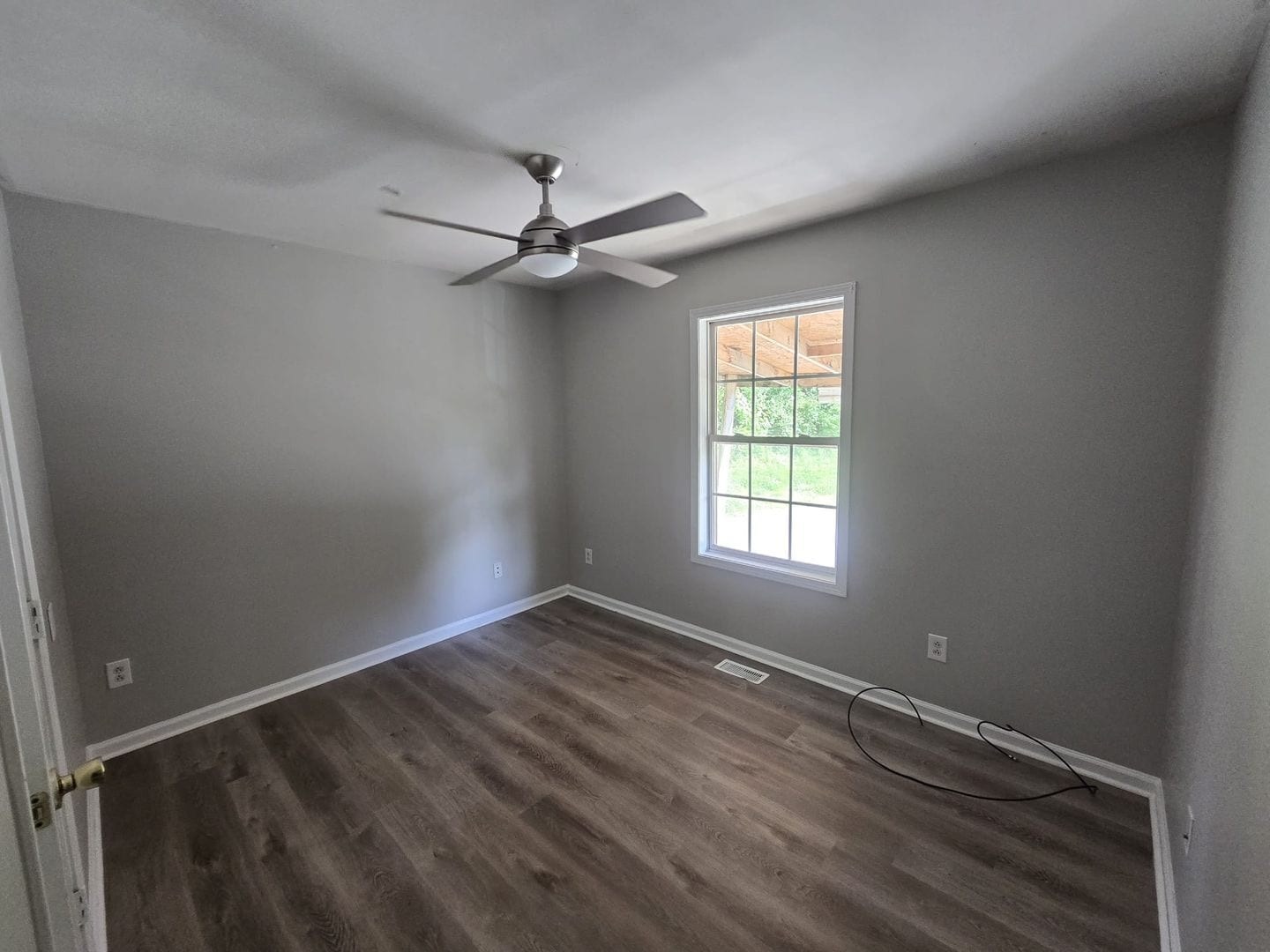 Building Photo - 615 5th Ave E