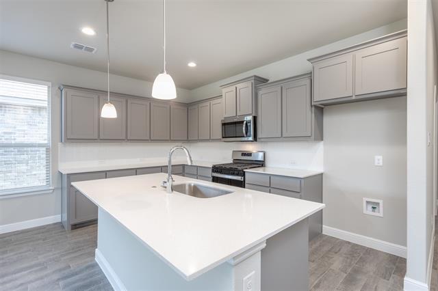 Building Photo - 14621 Bootes Dr