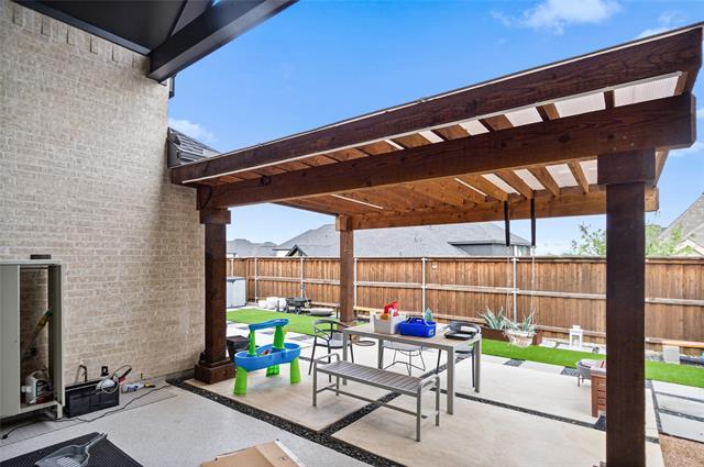 Building Photo - 8425 Needlegrass Rd