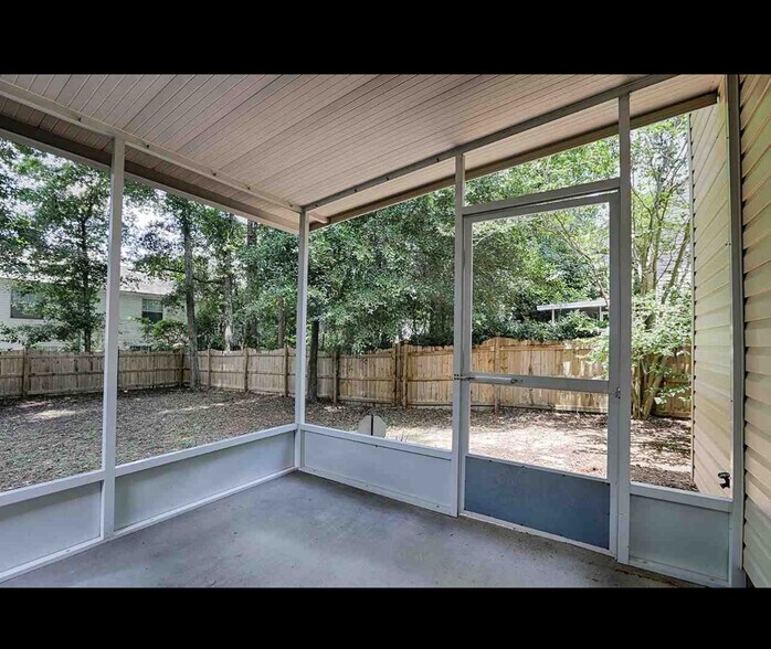 Building Photo - 2346 Emerald Ridge Loop
