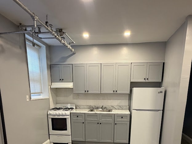 Building Photo - 68 Elmwood Ave