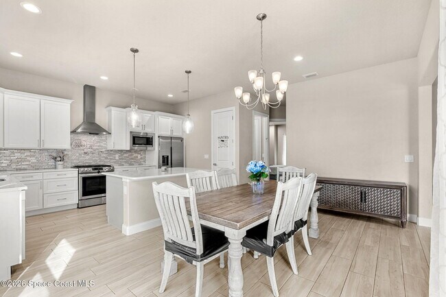 Building Photo - 4065 Negal Cir