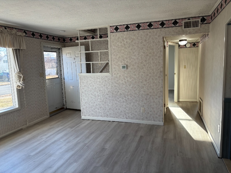 Building Photo - 2030 Eastman Ave