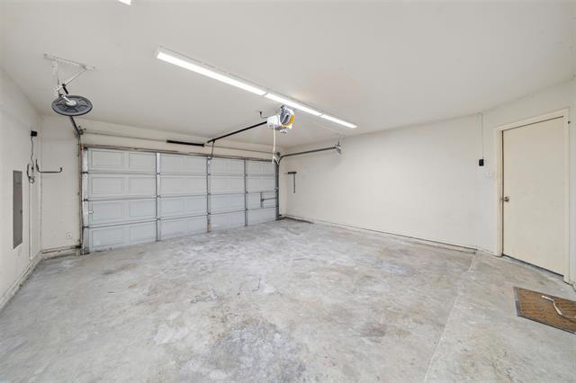 Building Photo - 6245 White Pine Dr