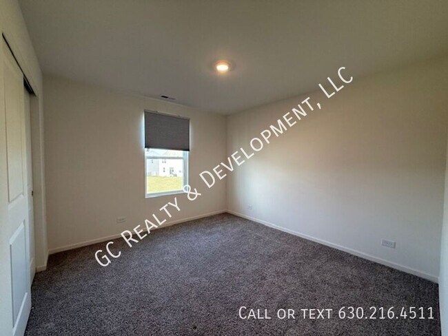 Building Photo - 1694 Cottage Dr