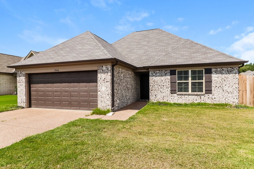 Building Photo - 9466 Darren Cir S