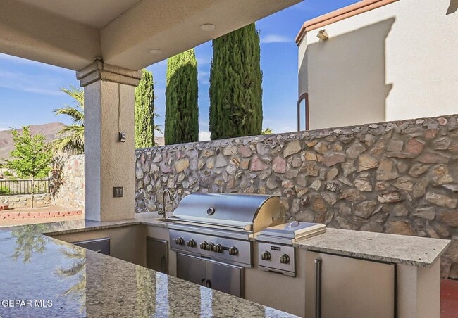 Building Photo - 6489 Calle Placido Dr