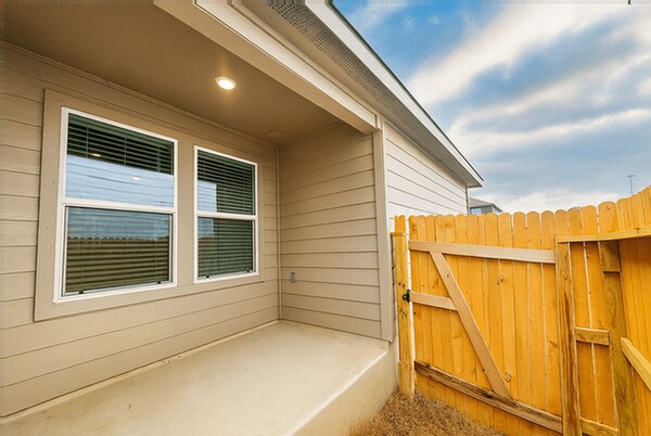 Building Photo - 2111 Organ Pipe Cactus
