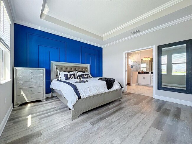 Building Photo - 5559 Trevesta Pl