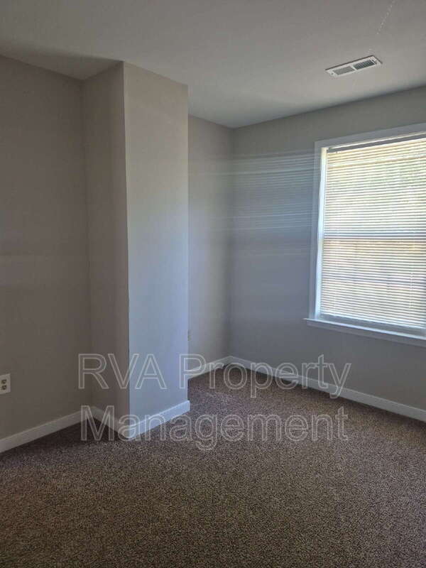 Building Photo - 4019 Frye Terrace