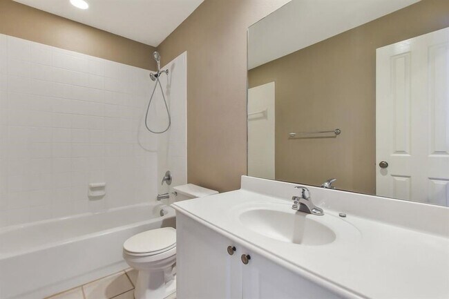 Building Photo - 80 Scarlet Woods Ct