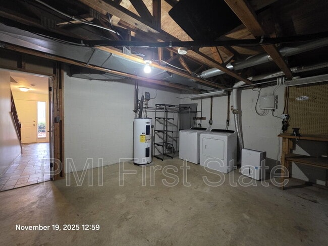 Building Photo - 104 Chadd Rd