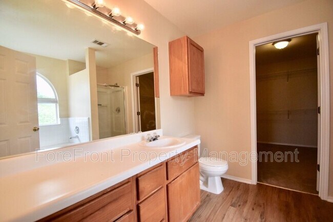 Building Photo - 10527 Cub Haven