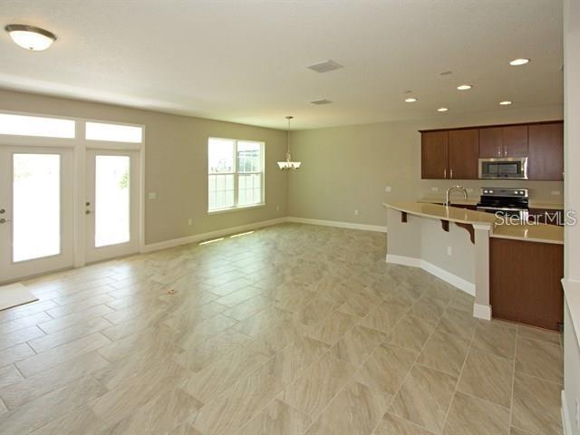 Building Photo - 8631 Crescendo Ave