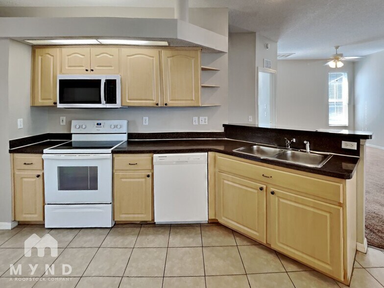 Building Photo - 7026 Captiva Cir
