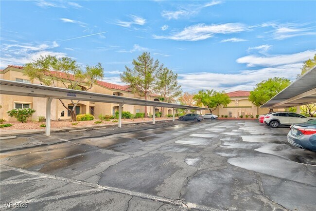 Building Photo - 7885 W Flamingo Rd