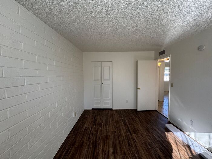 Building Photo - 7467 E Desert Spring Dr