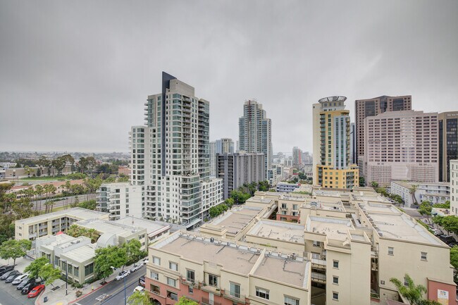 Building Photo - 850 Beech St