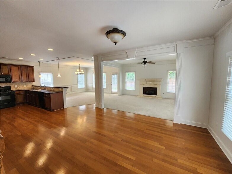 Building Photo - 5430 Delmonte Dr