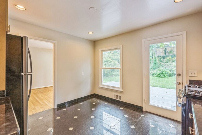 Building Photo - 5Bd/3 Bth expansive Family Home with Private Backyard & Premium Upgrades!