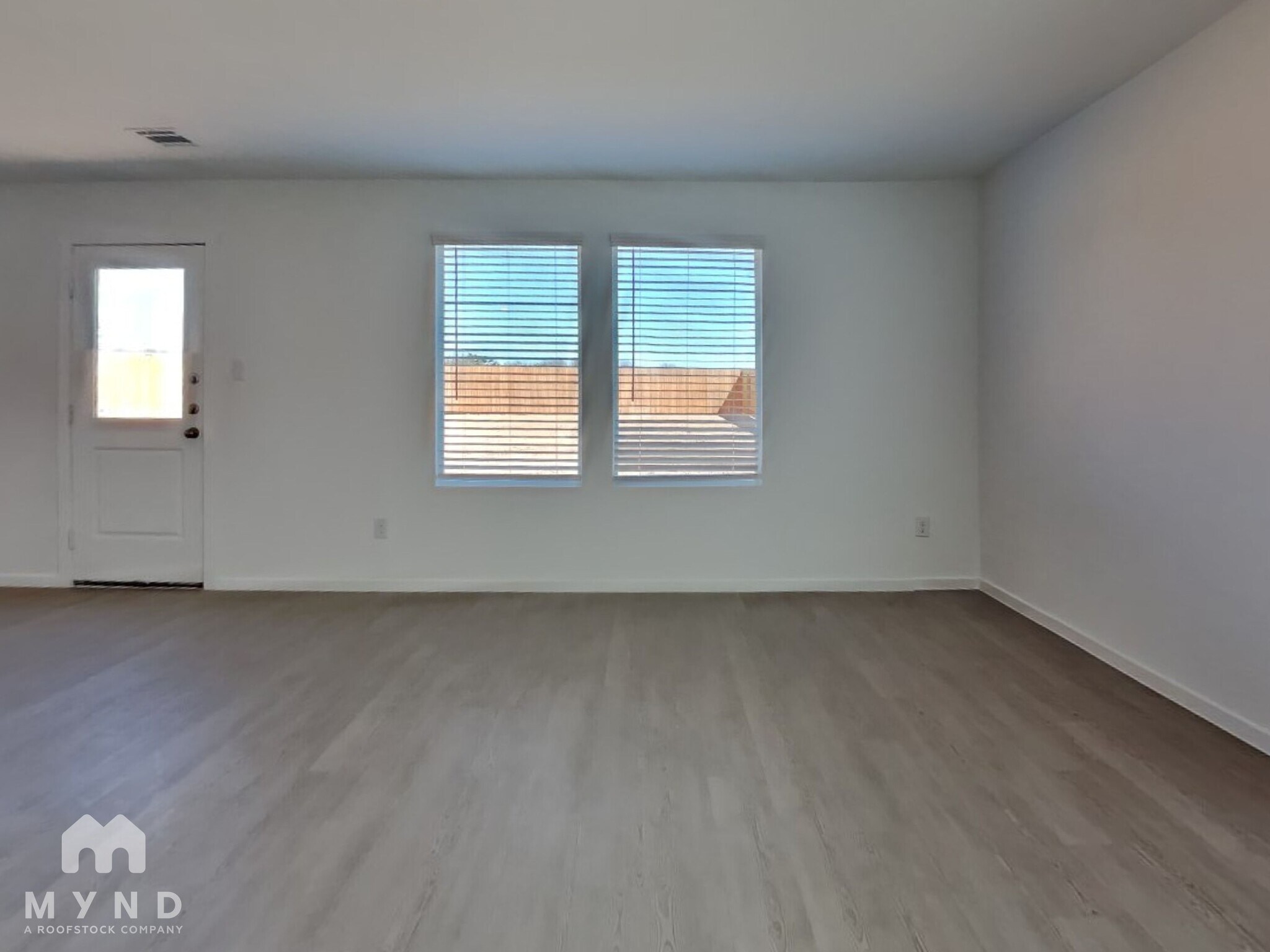 Building Photo - 302 Gadwall Ave