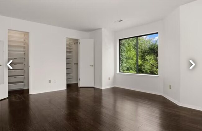 Building Photo - 156 Birchwood Cl