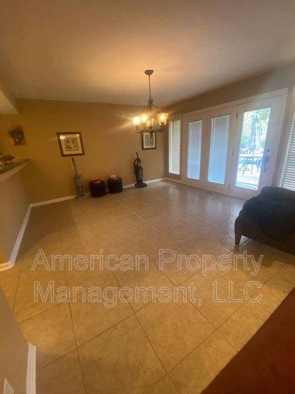 Building Photo - 6004 S Atlanta Ct