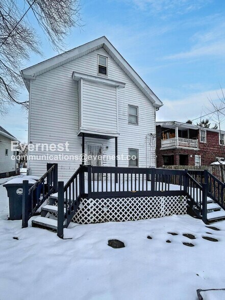 Building Photo - 12110 Lenacrave Ave