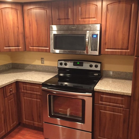 Building Photo - 4112 Inverrary Dr