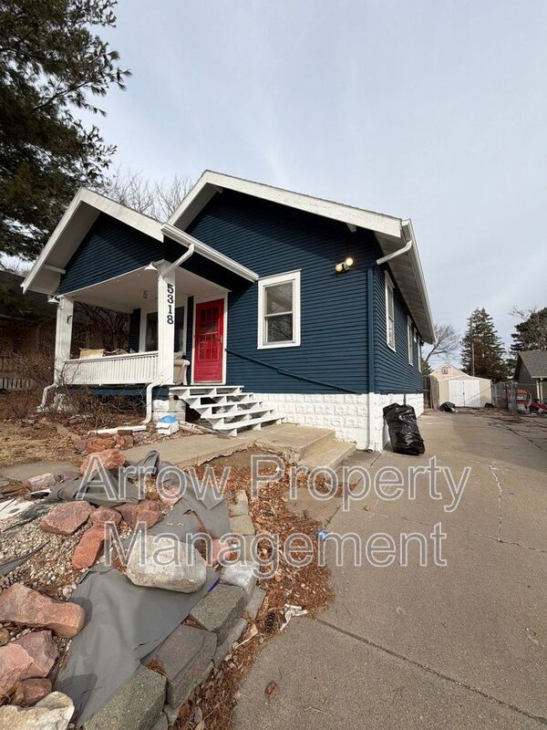 Building Photo - 5318 Stockwell St