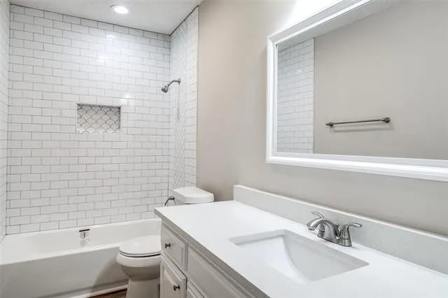Building Photo - 1819 Nest Pl
