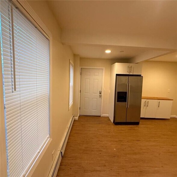 Building Photo - 66 Borinquen St