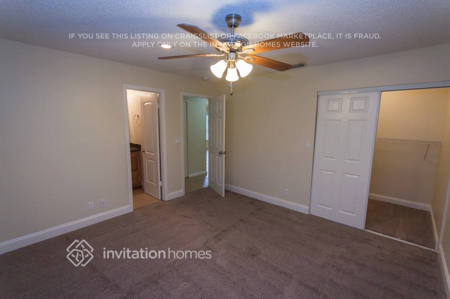 Building Photo - 4870 Poseidon Pl